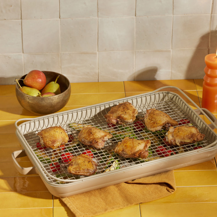 Beige Griddle Pan and Oven Mat with Grilled Veggies and Meat